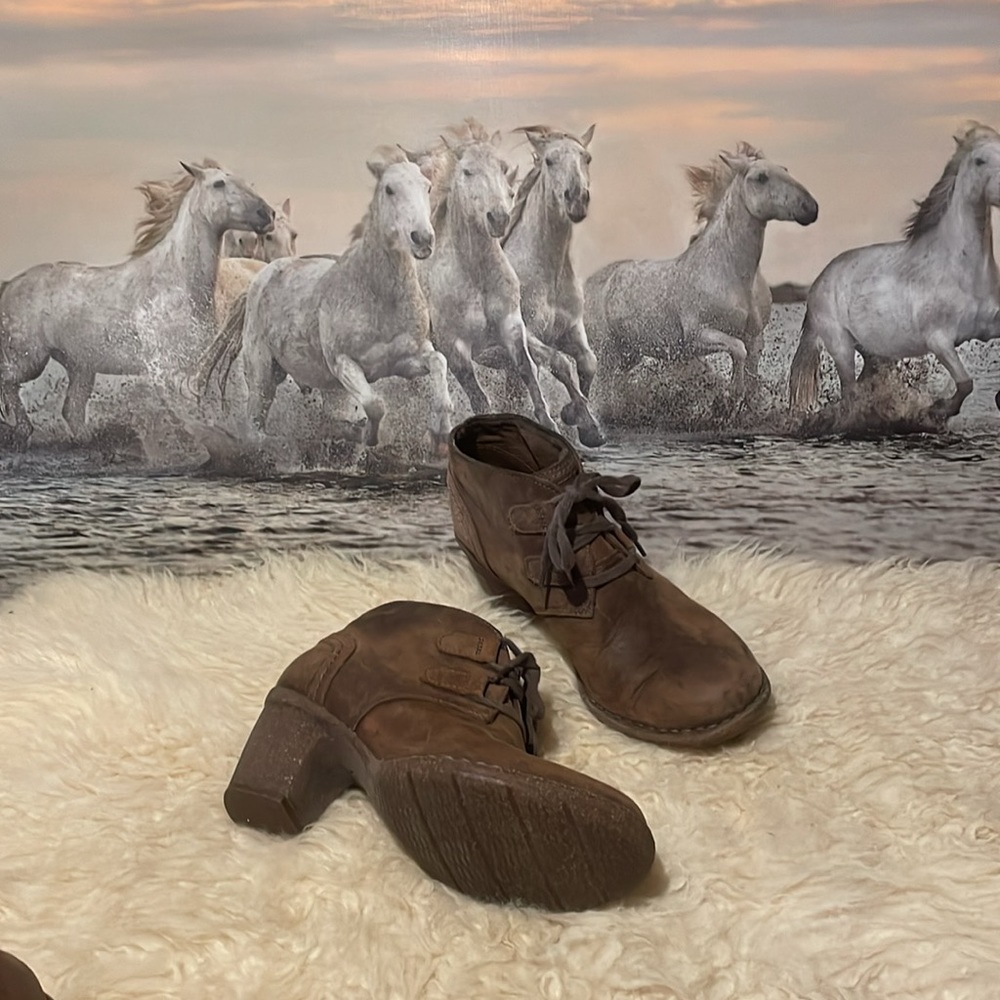 Clarks distressed leather boots